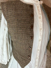 Load image into Gallery viewer, REVERSIBLE CORDUROY/TWEED VEST: Size Small