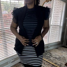 Load image into Gallery viewer, THE LIMITED SLEEVELESS DOUBLE-BREASTED JACKET/VEST:Size Small