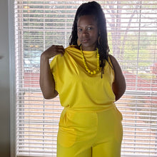 Load image into Gallery viewer, YELLOW JUMPER WITH ASYMMETRIC SLEEVES: Size: 3XL