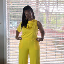 Load image into Gallery viewer, YELLOW JUMPER WITH ASYMMETRIC SLEEVES: Size: 3XL