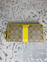 Load image into Gallery viewer, COACH Accordian Zip Wallet in Signature Logo - Yellow Stripe/Taupe
