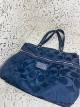 Load image into Gallery viewer, COACH POPPY Signature Logo Sateen Large Tote - Navy Blue
