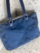 Load image into Gallery viewer, COACH POPPY Signature Logo Sateen Large Tote - Navy Blue
