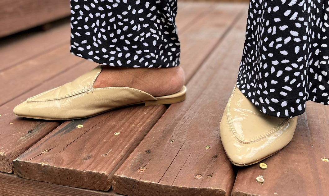 BEIGE PATENT LEATHER MULES: Size 9.5