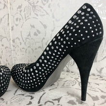 Load image into Gallery viewer, BLACK SUEDE STUDDED PLATFORM HEELS: Size 9
