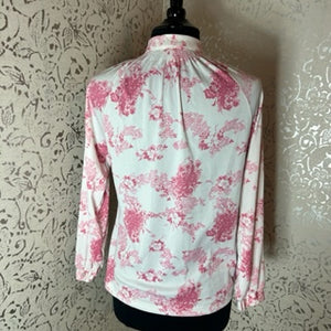 VINTAGE: MANDARIN COLLARED BLOUSE W/PINK TOILE PRINT: Size M