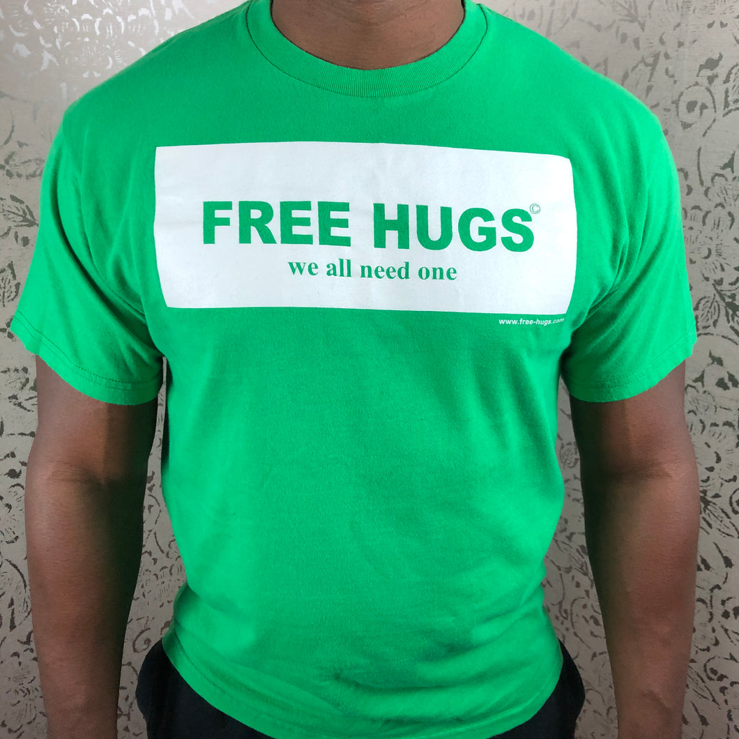 FREE HUGS T-SHIRT/GREEN