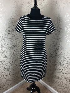 BLACK & WHITE STRIPE DRESS: Size - Large