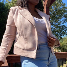 Load image into Gallery viewer, LIGHT PINK SHORT SUEDE MOTO JACKET: Size Medium
