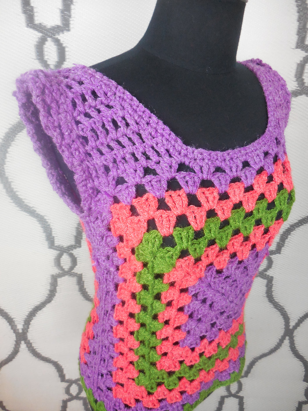 HANDMADE CROCHET SWEATER - SIZE SMALL